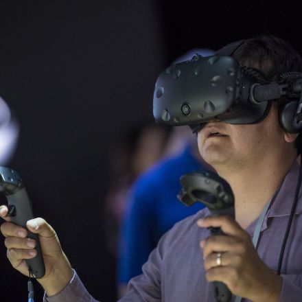 Apple buys virtual reality company NextVR