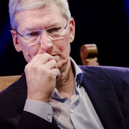 Apple CEO Tim Cook Is Calling For Bloomberg To Retract Its Chinese Spy Chip Story
