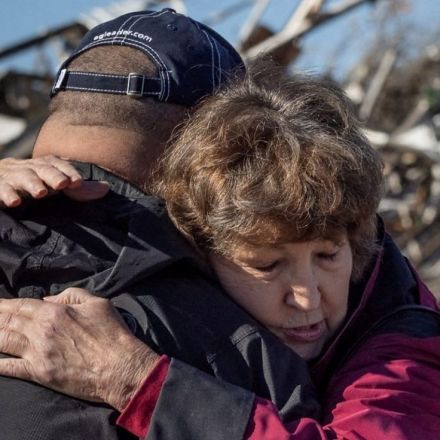 Kentucky tornadoes: Death toll likely to pass 100, governor says