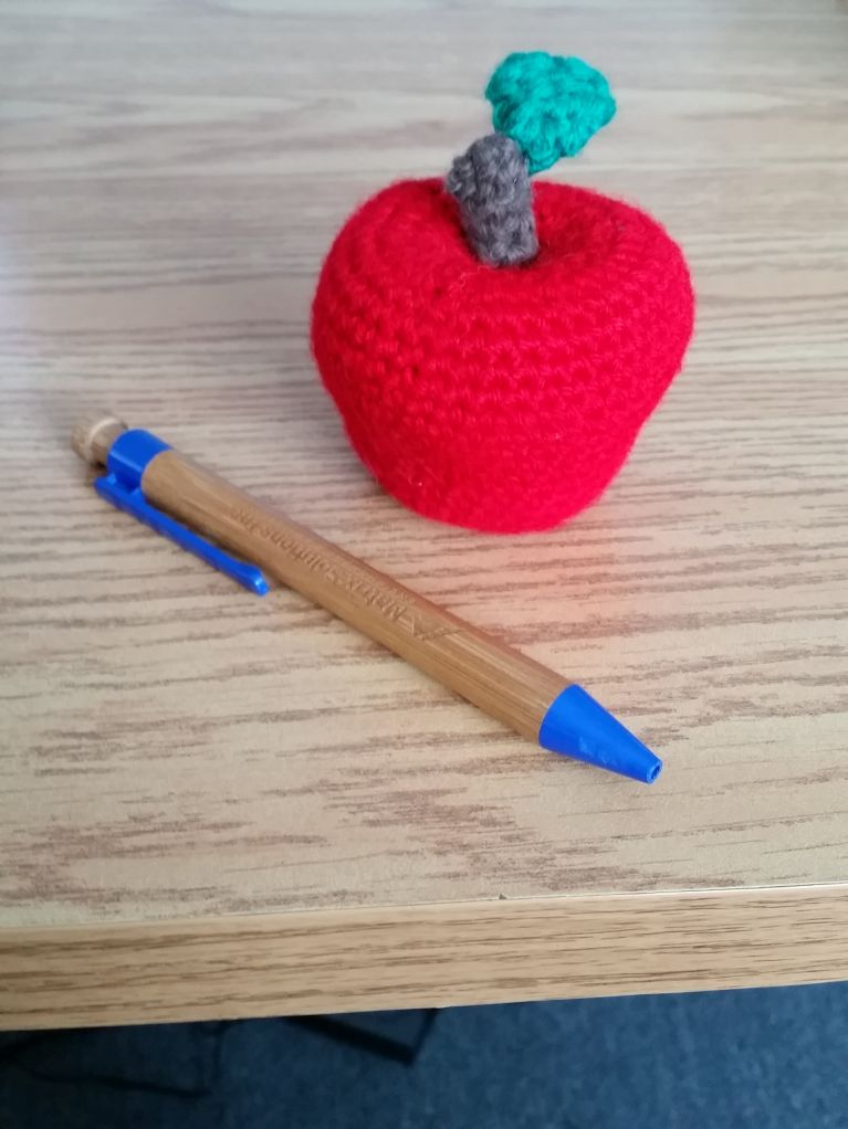 apple for a redditgifts teacher exchange