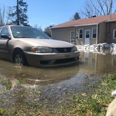 Ottawa River flood levels smash records | CBC News