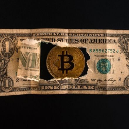 Digital currencies may reduce dollar reliance, Fed study says