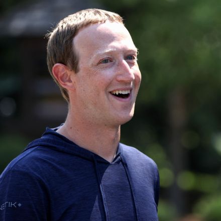 Mark Zuckerberg roasted by new Meta chatbot: "Too creepy and manipulative"