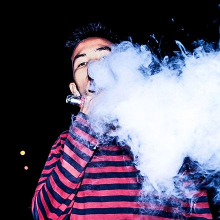 More adults wrongly think vaping is worse than cigarettes