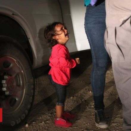 Child migrant photo 'not what it seemed'