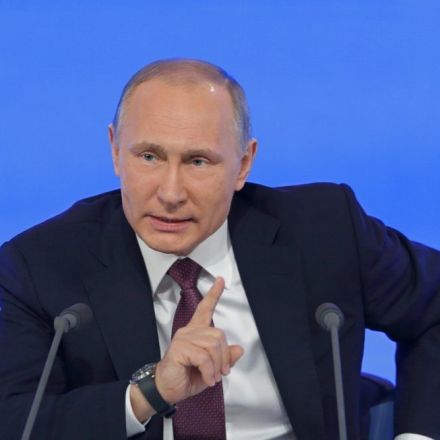 Vladimir Putin Says Russia Needs Blockchain, Cannot be Late in the Race