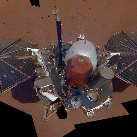 RIP: Mars digger bites the dust after 2 years on red planet