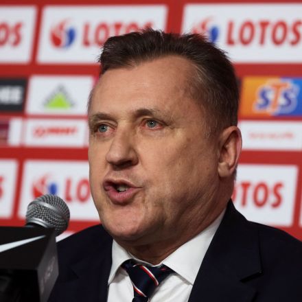 Soccer-Poland, Sweden refuse to play World Cup match with Russia