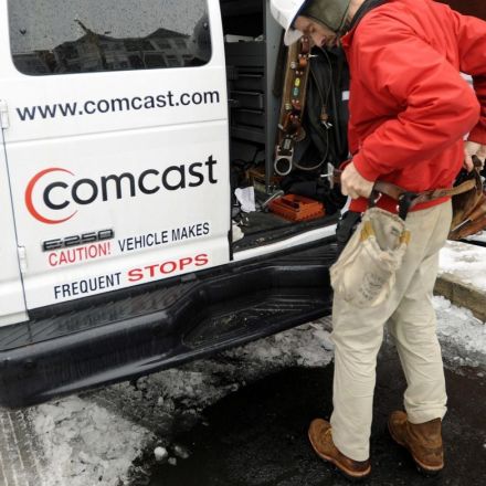 Comcast and Charter Lost a Ton of Cable Customers Last Quarter