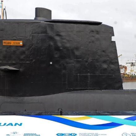 Argentine navy says it's lost contact with submarine