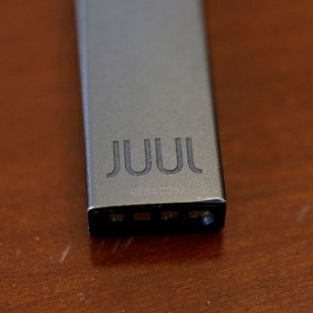 Juul seeks authorization on a new vape it says can verify a user's age. Here's how it works | CNN Business