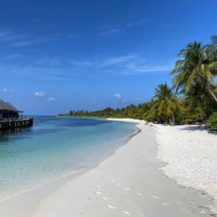 Maldives to offer holidaymakers vaccines on arrival in a push to revive tourism