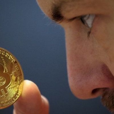 Bitcoin Plunges More Than 25% in Four Days