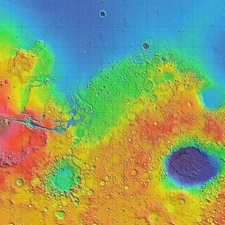 Ancient Mars tsunami hints at surprisingly wet world