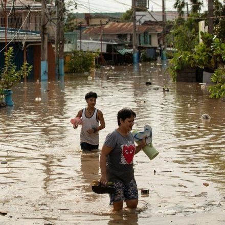 Philippines storm Nalgae kills dozens in floods and mudslides
