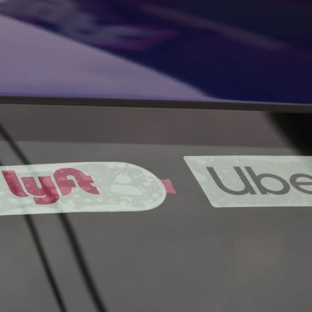 Uber and Lyft lose appeal, ordered again to classify drivers as employees