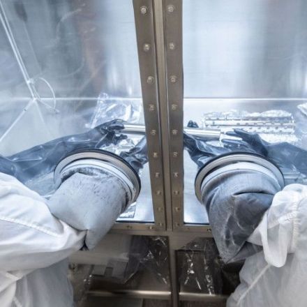 NASA opens a 50-year-old lunar sample to prepare for the moon landings