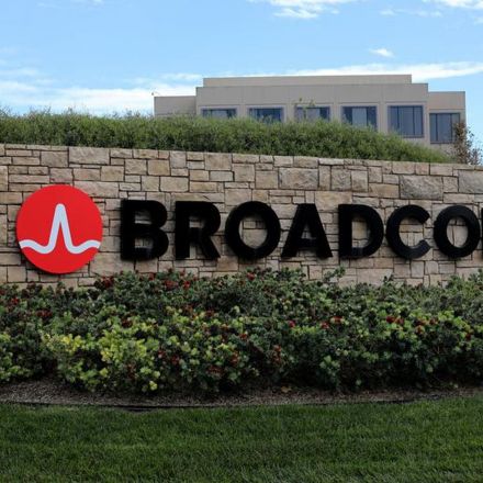 Apple Announces Multibillion-Dollar Deal With Broadcom to Make Components in the USA
