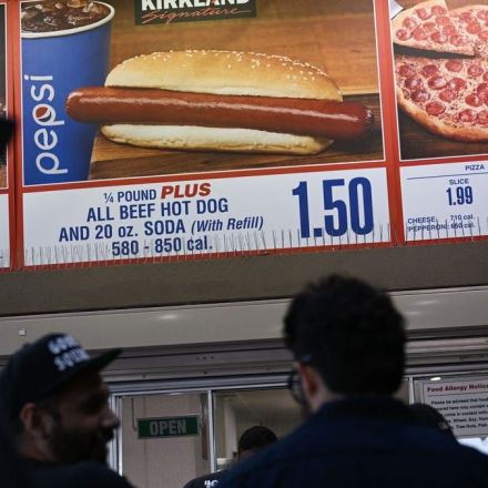 Costco Says Hot Dog-Drink Combo Will Cost $1.50 'Forever'