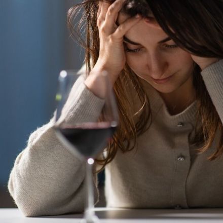 Loneliness before the age of twelve indirectly predicts alcohol-related problems in later life