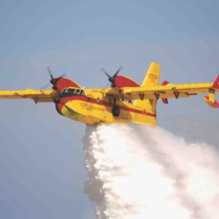 Is Canada ready for a fiery future? We tallied up all of its water bomber planes to find out | CBC News
