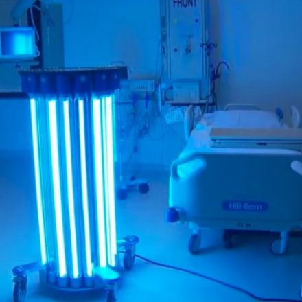 UV Bacteria-Killing Robot Cleans Hospital Rooms far Better than Humans