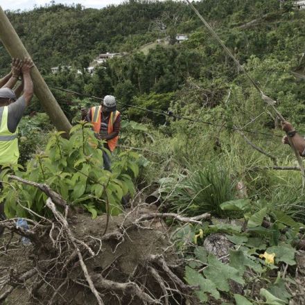 Puerto Ricans take matters into their own hands to restore power