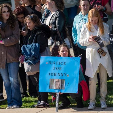 Johnny Depp fans call to ‘shut down’ Women’s March for supporting Amber Heard