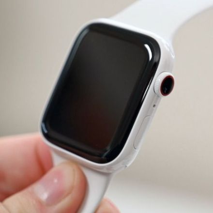Apple investigating reinforced plastic as case material for future Apple Watch