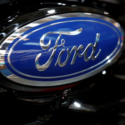 Ford recalls 100,000 U.S. vehicles for fire risks, expands earlier recall