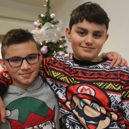 'I'm not going to let go': 10-year-old saves friend from drowning in icy Hamilton Harbour