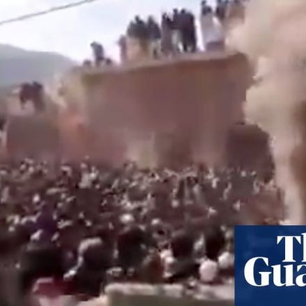 Mob attacks and sets fire to Hindu temple in Pakistan