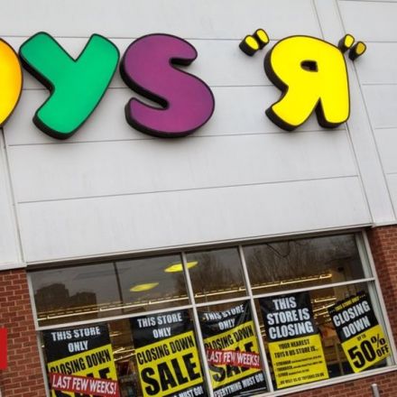All Toys R Us stores to close their doors