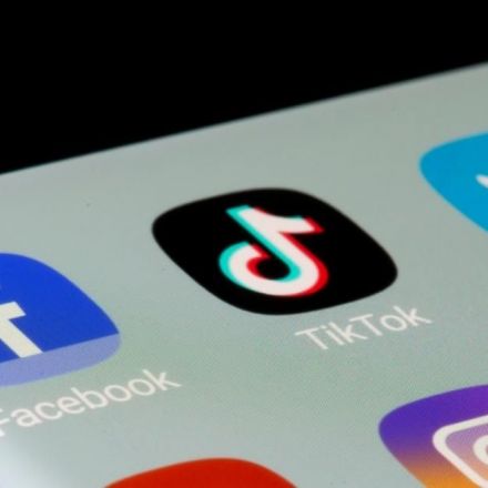 Tech firms sue Arkansas over social media age verification law