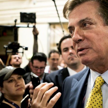 Paul Manafort, Who Once Ran Trump Campaign, Surrenders to F.B.I.
