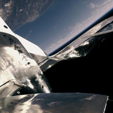 SpaceShipTwo flies to the edge of space again