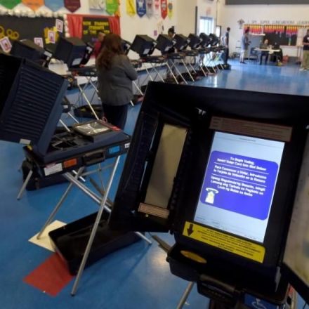 Hackers break into voting machines within 2 hours at Defcon