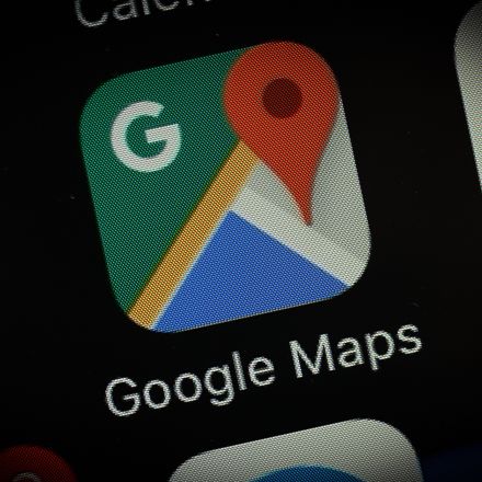 Google Maps will soon tell you when it’s time to get off your train or bus