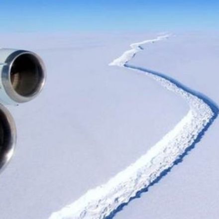 Antarctic ice crack takes major turn