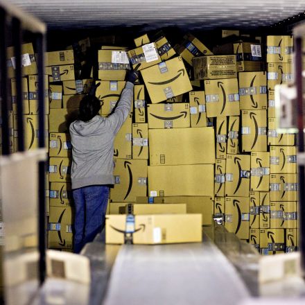 Amazon Warehouse Workers Say They Have Been Working Without Air Conditioning, Experiencing Exhaustion and Dehydration