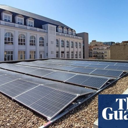 Barcelona school and residents create solar energy community