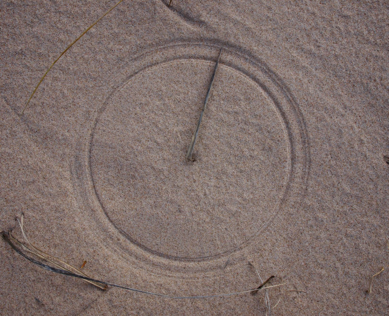 Scratch Circle photo taken on Dec 25, 2015 on the shores of Lake Michigan<br />
<br />
Image credit: David Marvin<br />
