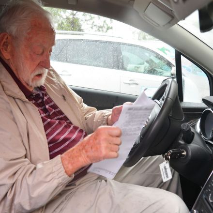 This 101-year-old Florida man still volunteers for Meals on Wheels