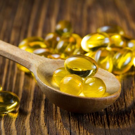 High doses of vitamin D rapidly reduce arterial stiffness