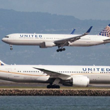 United Airlines plane forced to land due to passenger's faeces