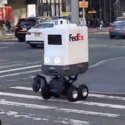 NYC tells FedEx to get their delivery robots ‘off our streets’