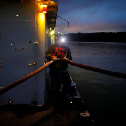 Ohio River towboat captain navigates a changing America