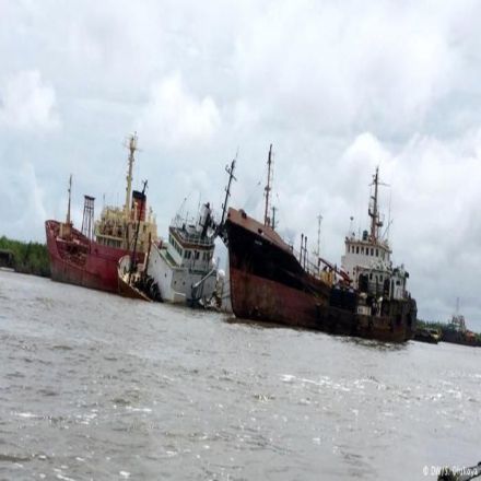 Shipping companies abandon vessels without restraint in Nigeria
