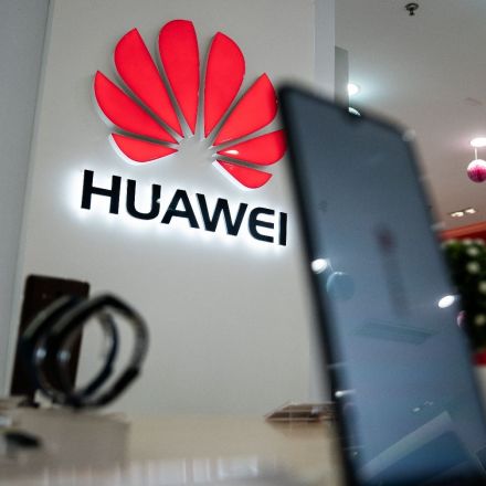 Trump's Huawei Ban Could End Android As We Know It and Damage Apple