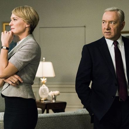 'House of Cards' Production Suspended After Kevin Spacey Harassment Claim